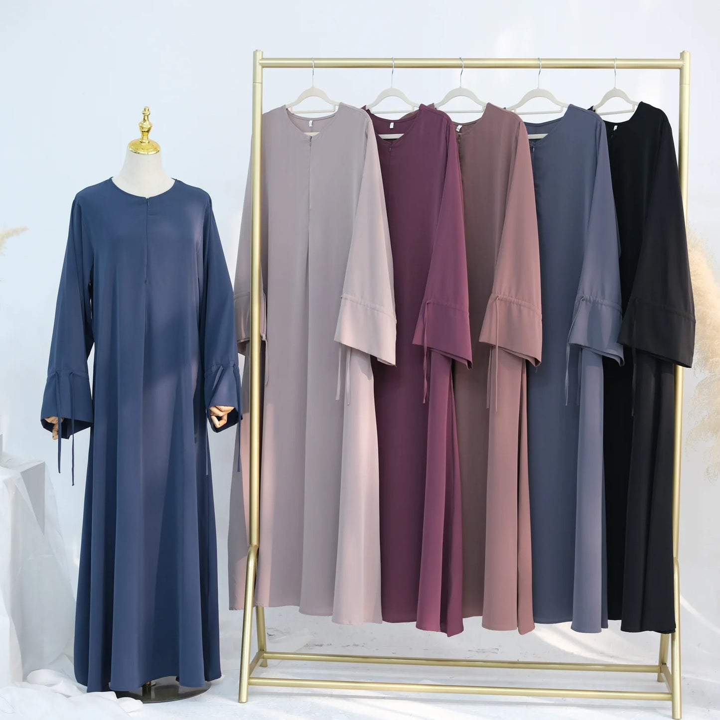 Abaya Lana
