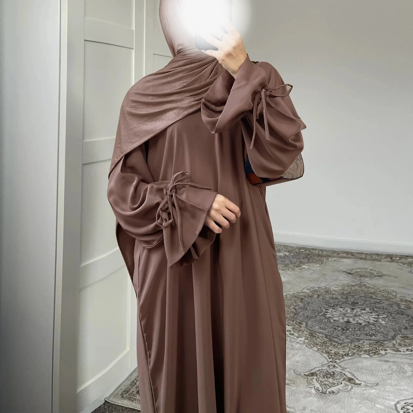 Abaya Lana